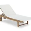 Chaise Longue En Bois Sur Roulettes Avec Coussin